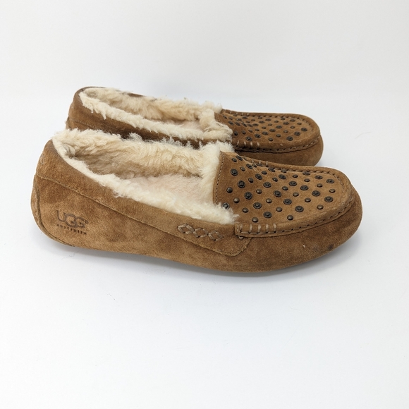 UGG Shoes - Ugg Ansley Stud II Medallion  Suede Bling Moccasin Slippers, 1119100, Size 7